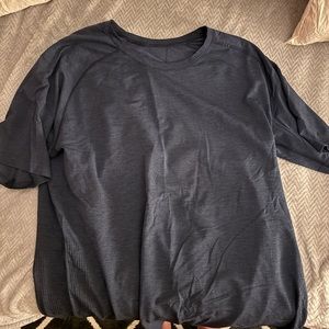 Lululemon T-shirt